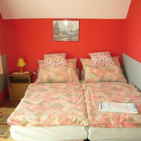 Orszag Apartmanhaz 佐洛卡罗斯 外观 照片