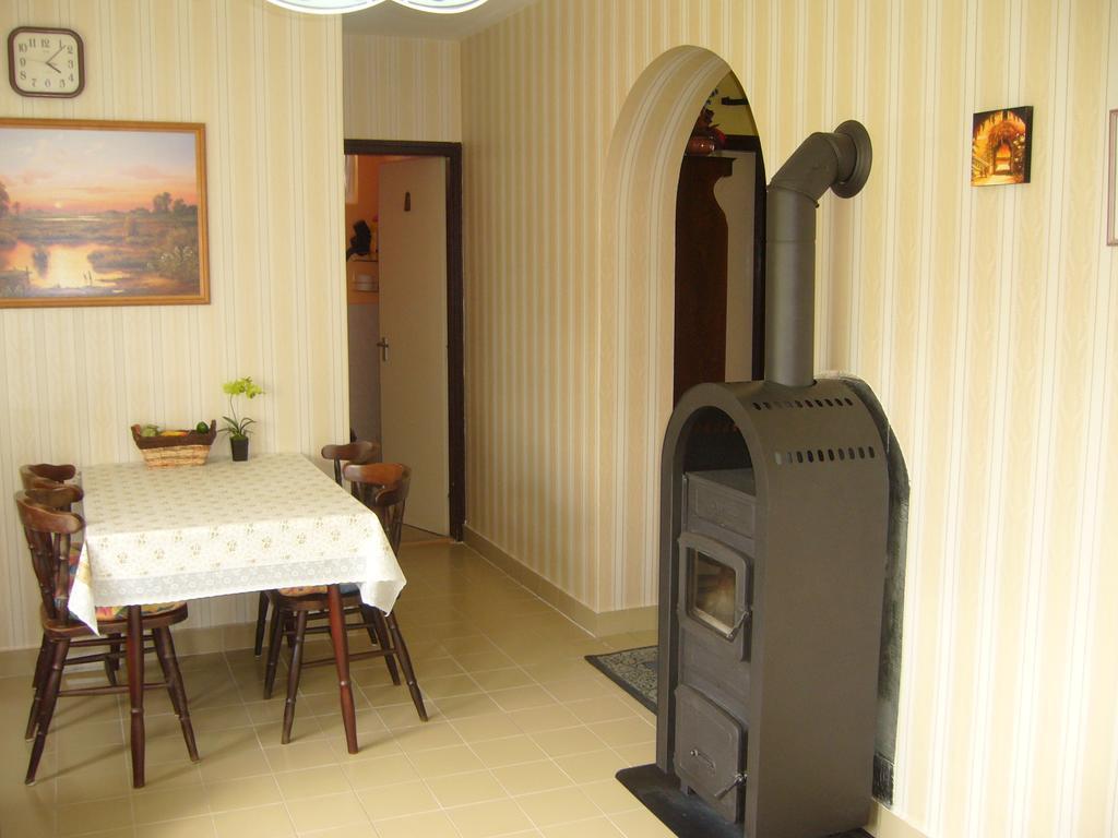Orszag Apartmanhaz 佐洛卡罗斯 外观 照片
